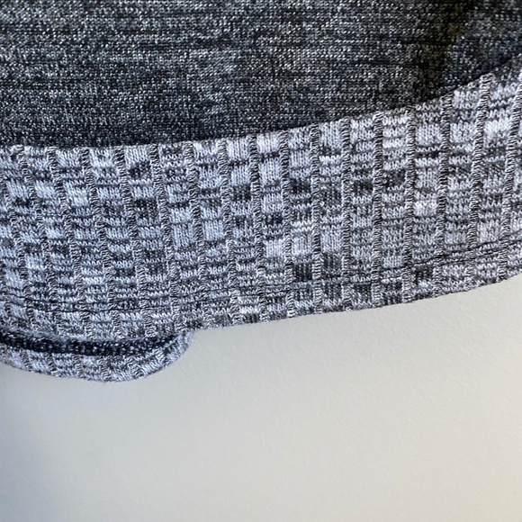 Suzy Shier Women's Gray/Black Knit Short Sleeve Sweater Top Medium Office Boxy - Picture 4 of 12